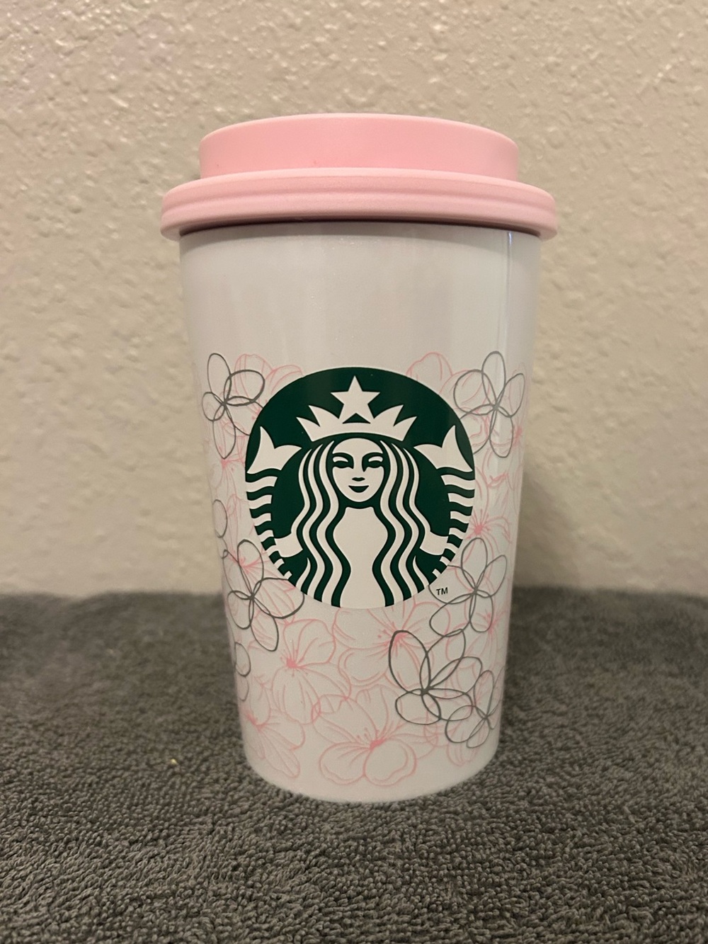 Japan exclusive "Sakura 2022" stainless steel Togo cup tumbler with a 355ml